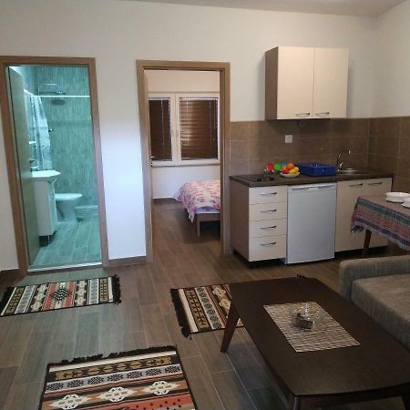 At George'S Apartments Ohrid Bagian luar foto