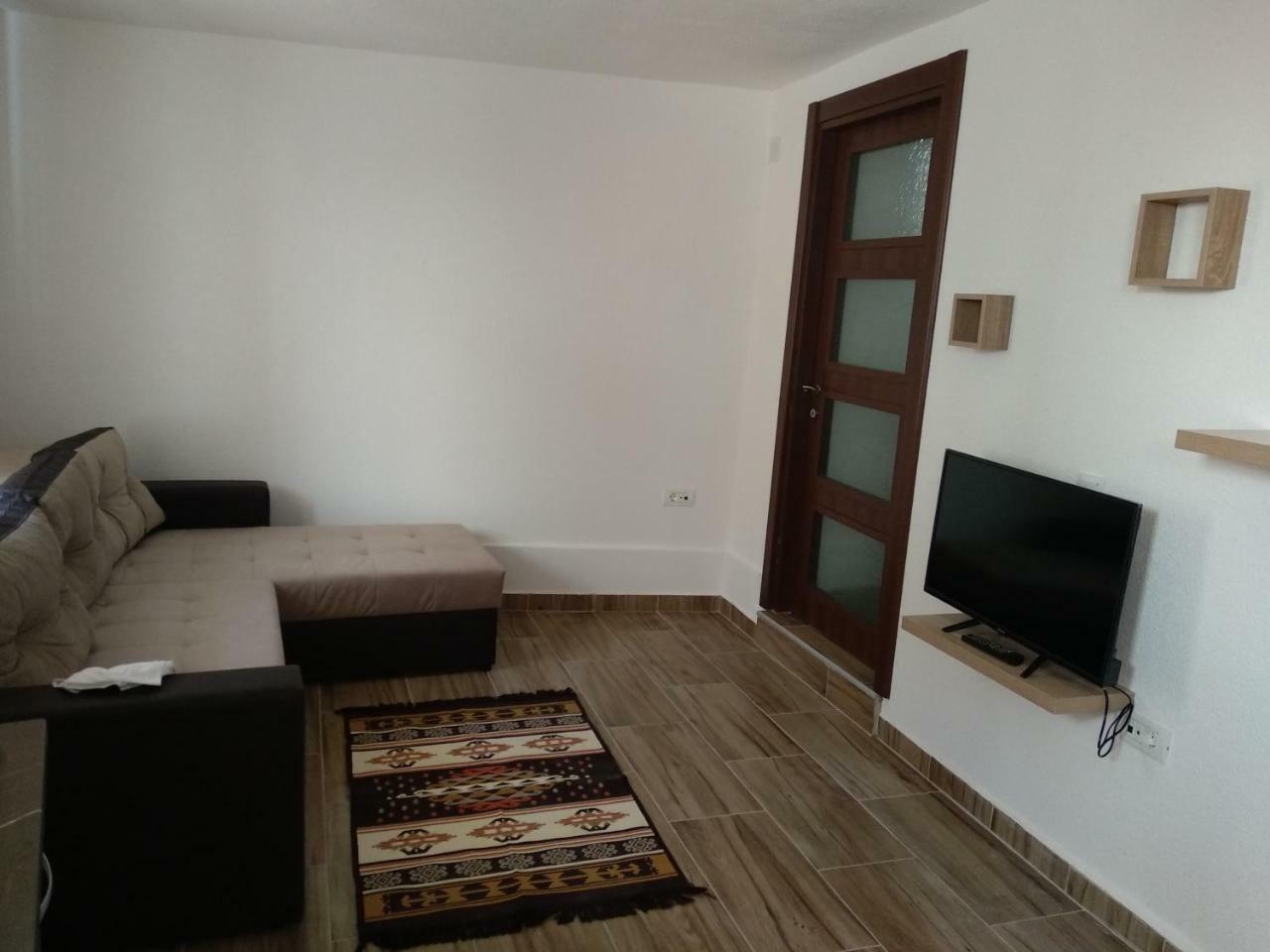At George'S Apartments Ohrid Bagian luar foto